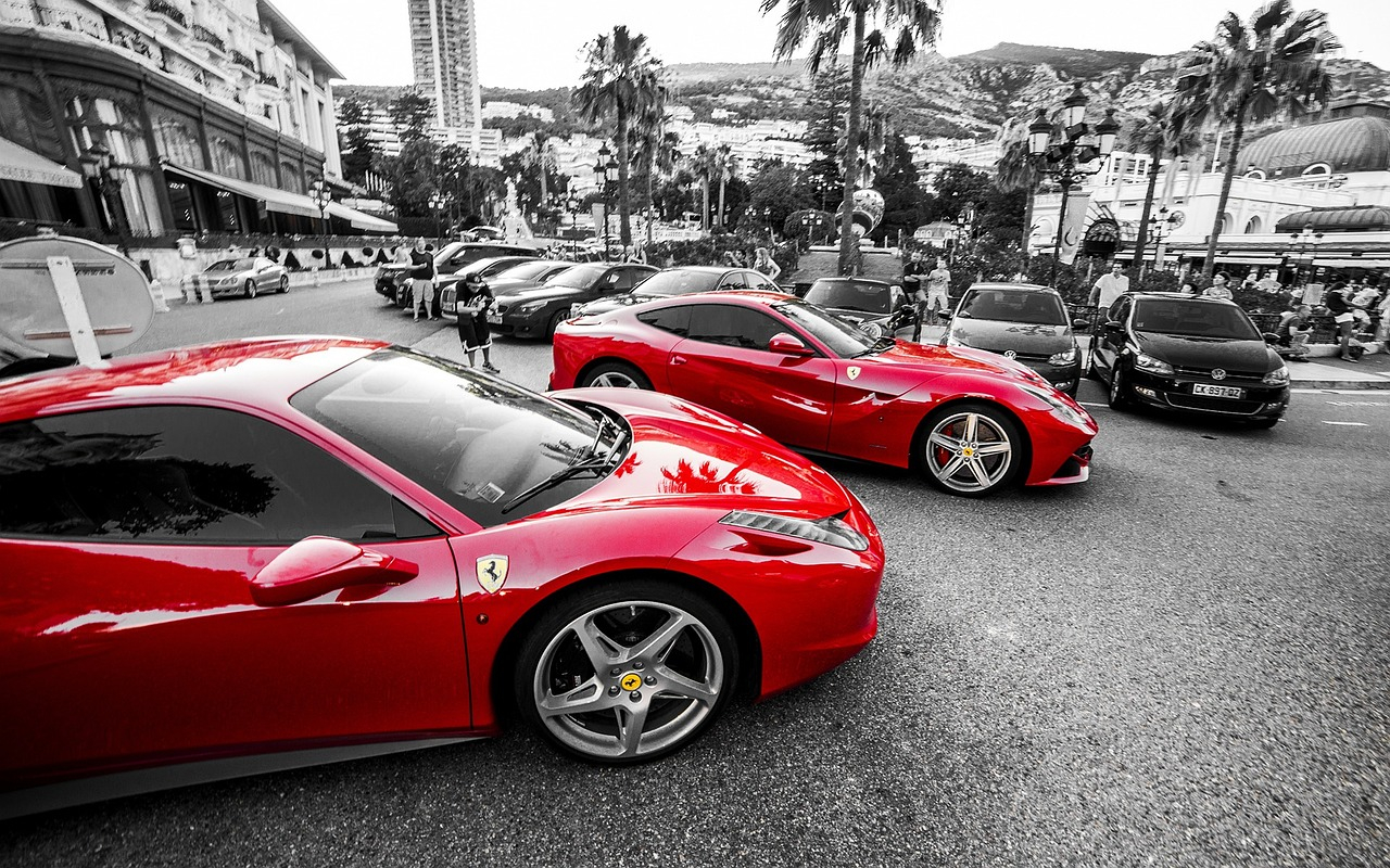 Ferrari - Ab 2025 auch vollelektrisch.