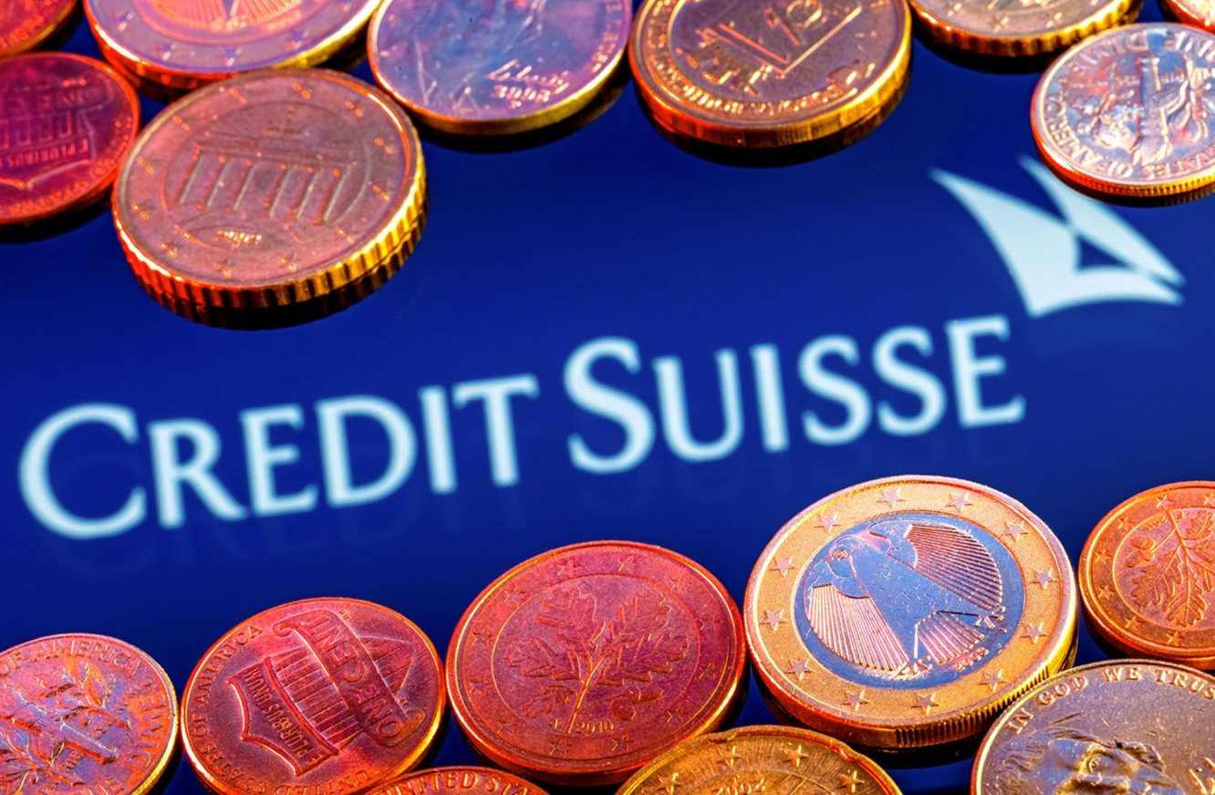 Schweizer Parlament lehnt Rettung der Credit Suisse vorerst ab: heftige Kritik an Führungskräften.