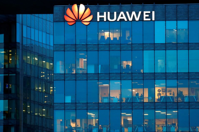 Huawei trotzt geopolitischen Herausforderungen und errichtet angeblich geheime Halbleiterfabriken in China, während es seinen Dominanzanspruch im chinesischen Smartphone-Markt beibehält.