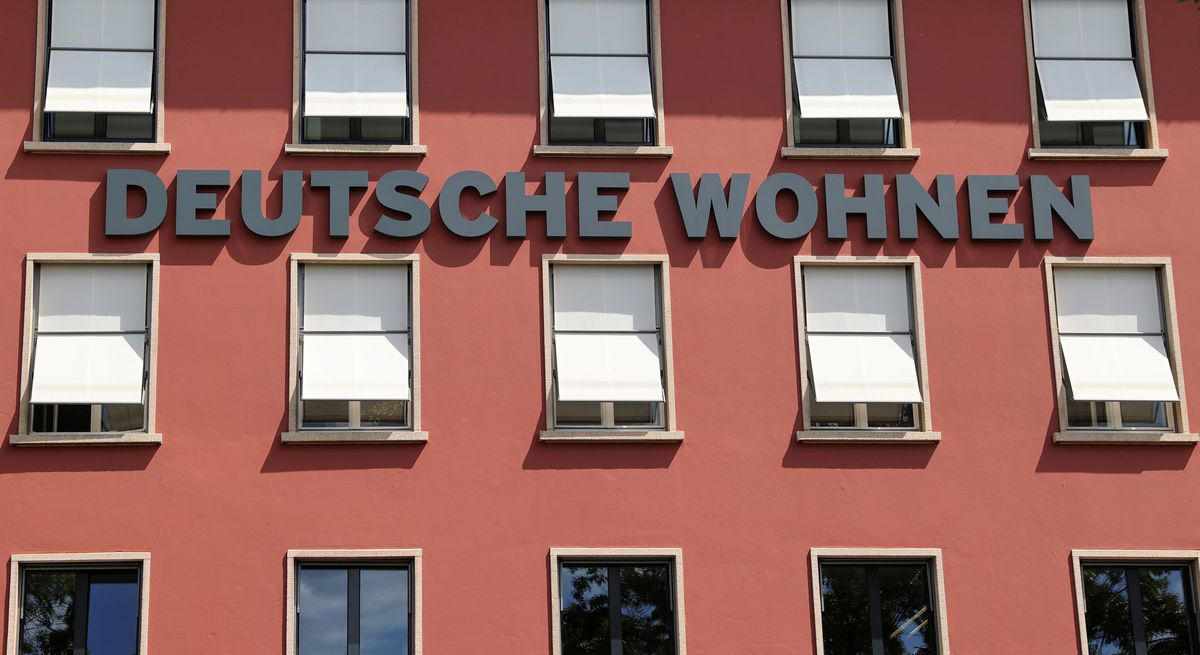 Vonovia möchte in den kommenden Jahren unter anderem Immobilien-Pakete der Tochter Deutsche Wohnen abstoßen. 