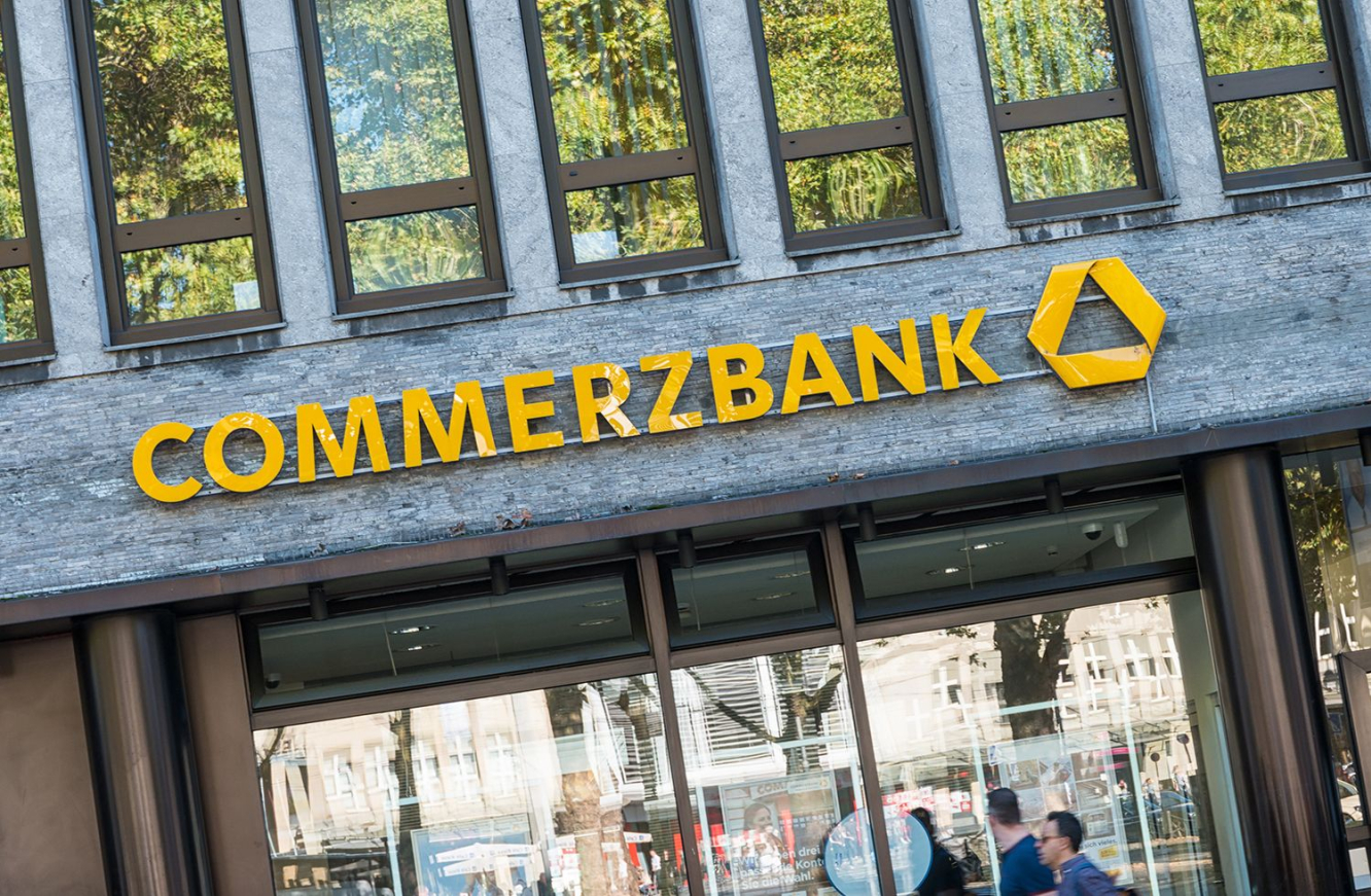 Commerzbank-Aktie größter Verlierer im DAX - J.P. Morgan plant Eintritt ins deutsche Privatkundengeschäft