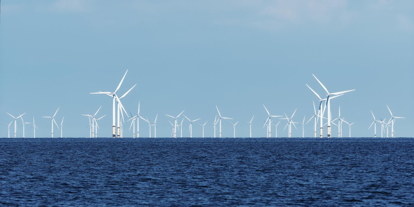 Künstliche Energieinseln sollen Offshore-Windparks in der Nordsee als Knotenpunkte dienen. 