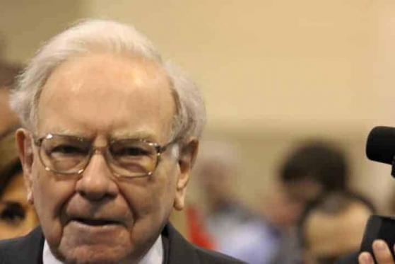 Diese Warren-Buffett-Aktie kannst du jetzt günstiger kaufen als das Orakel von Omaha selbst