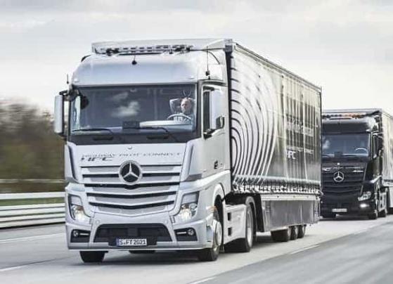 Daimler-Aktie: Warum sie 13,84 % gefallen und die Daimler Truck-Aktie 6,34 % gestiegen ist