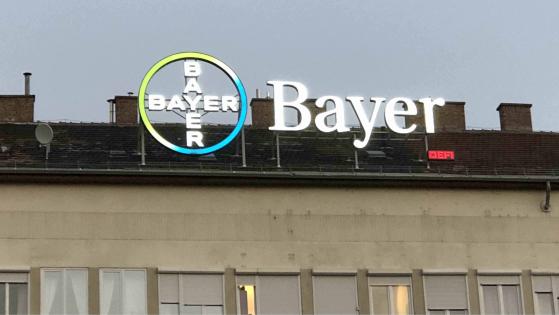 Bayer-Aktie: 2 positive und 1 negative News!
