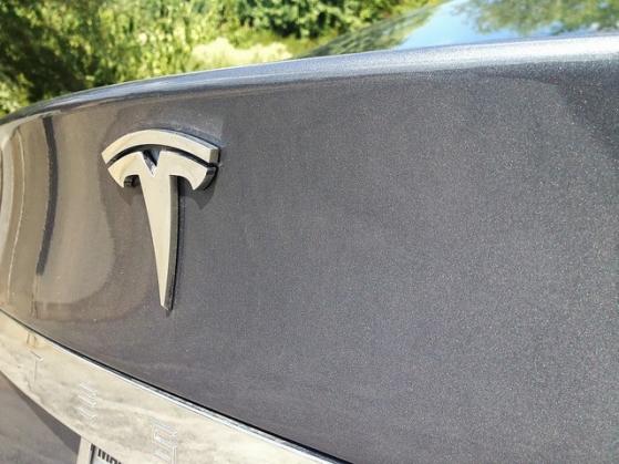 Cathie Wood verkauft Tesla-Aktien für 43,7 Mio. US-Dollar: Eine Schlagzeile wert!
