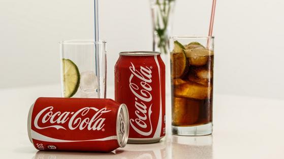 Tausendmal besser als Coca-Cola? Diese zwei Getränke-Aktien starten jetzt richtig durch!